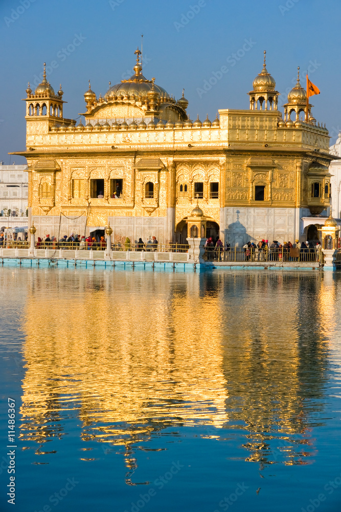 Fototapeta premium Golden Temple in Amritsar, Punjab, India.
