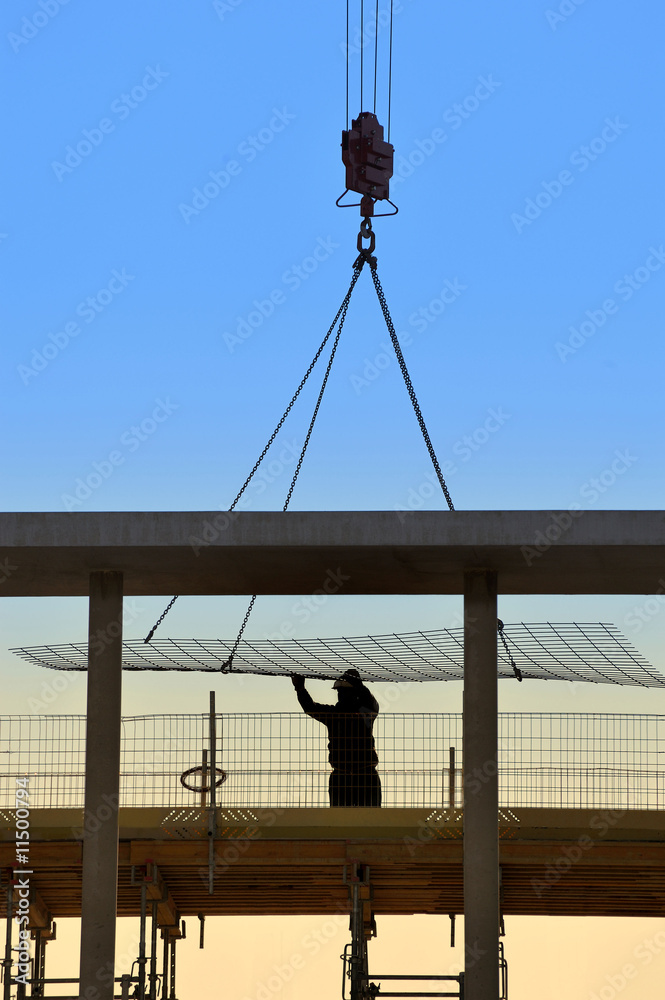 Obraz premium ouvrier sur le chantier