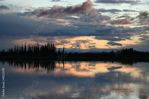 Abend an einem See im Tetlin Wildlife Refuge  Alaska - USA