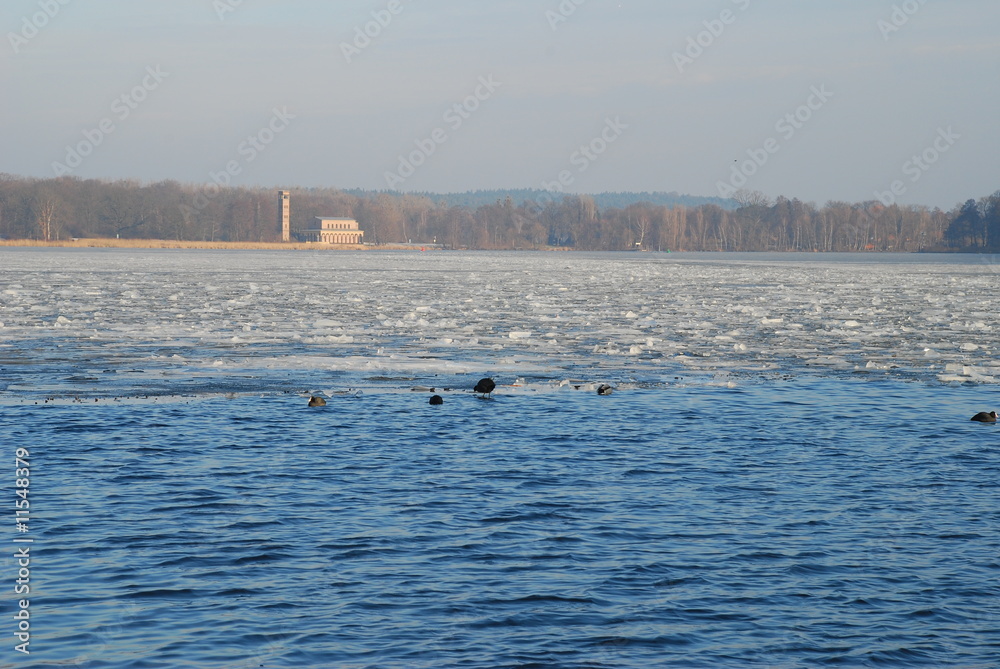 Fototapeta premium See im Winter