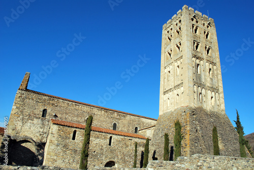 Près de Codalet, l'abbaye de Saint Michel de Cuxa photo