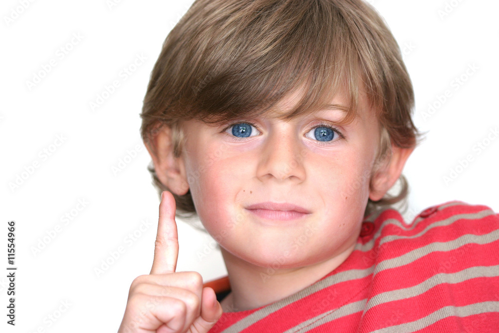 garçon enfant attention éveil curieux éveillé subtil attentif éc garçon enfant attention éveil curieux éveillé subtil attentif éc