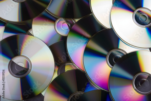 Data storage - multiple CDs overlapping each other