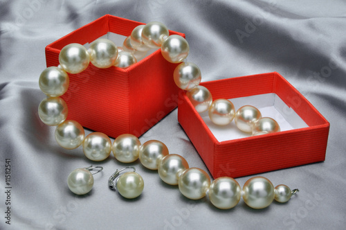 Perlenkette als Geschenk
