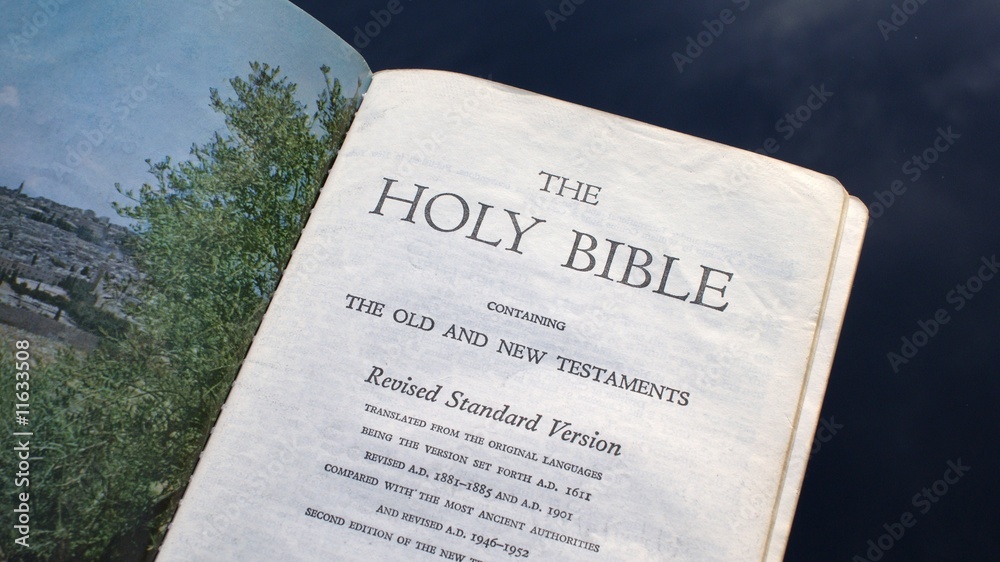 Fototapeta premium Holy Bible