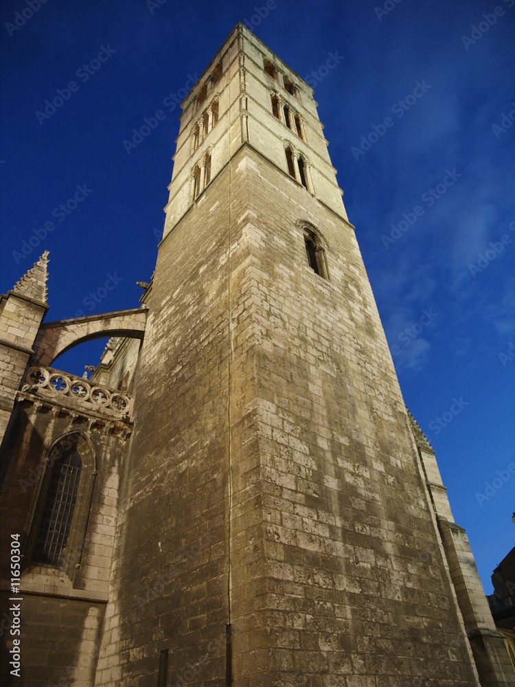 Torre gótica de la iglesia de Santa María en Valladolid
