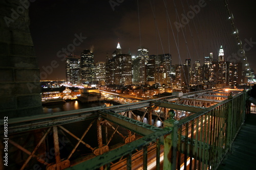 night view to Manhattan from Brooklin bridge © konstantant