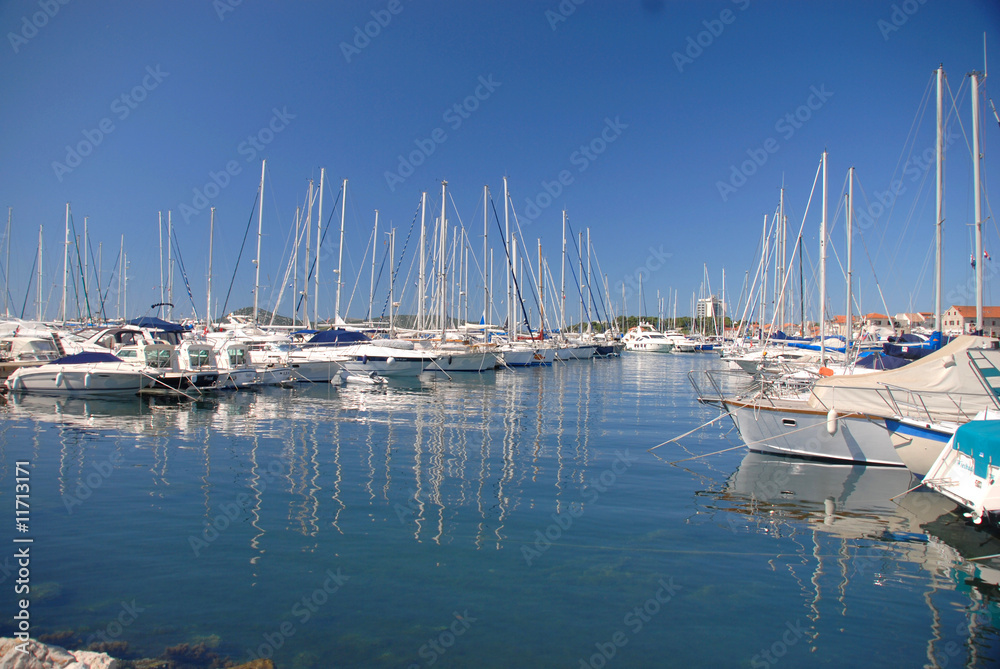 Obraz premium Mooring boats in the town of Vodice, Croatia.