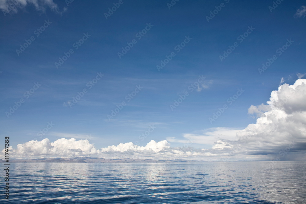Fototapeta premium Lake Titicaca Waterscape