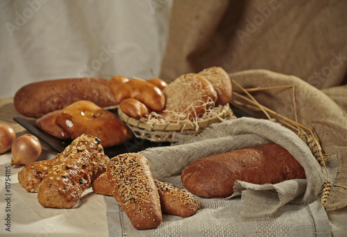 assorted bread photo