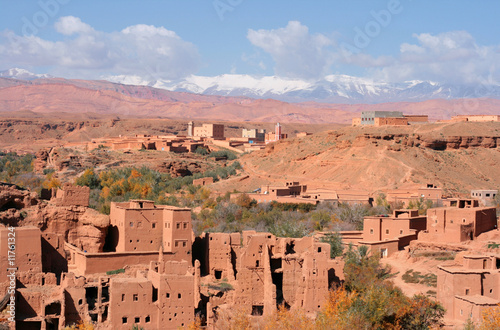 village marocain du moyen atlas