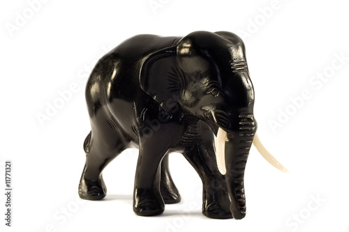 Fototapeta Naklejka Na Ścianę i Meble -  statue of black ebony elephant