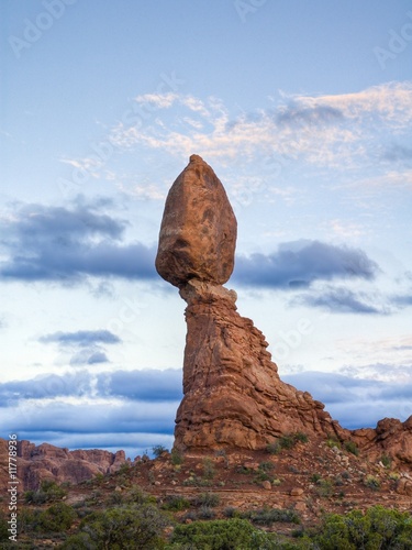 Fotografia, Obraz Balanced Rock,  Arches National Park