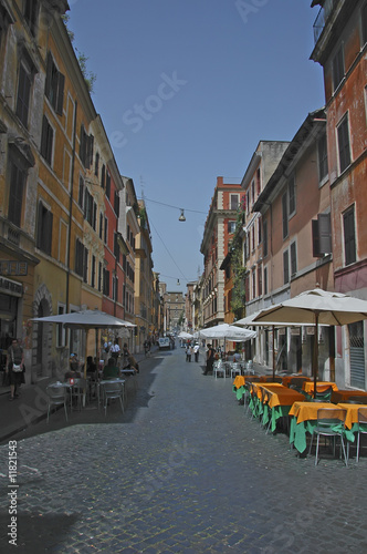 alley in rome © dasar