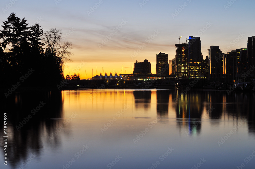 Obraz premium downtown vancouver at dawn