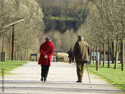 promenade de retraités photo