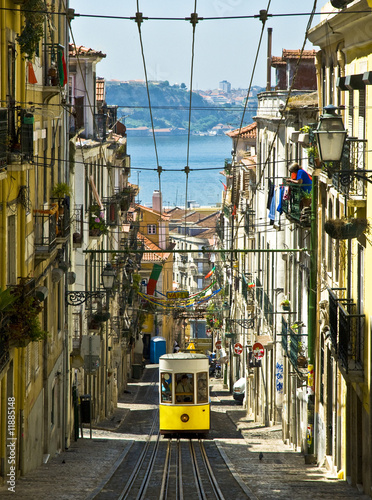 Elevador da Bica, Lisboa photo