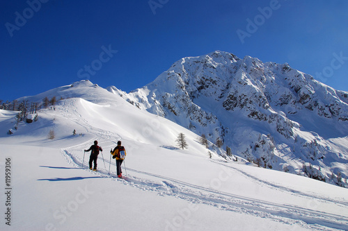 Sci alpinismo sulle Alpi photo