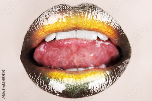 macro black lips