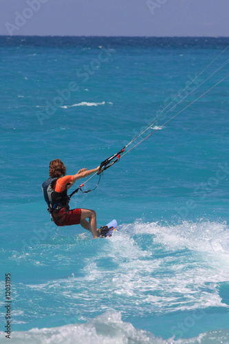 kite boarder on the Ionian island of Lefkas in Greece © Netfalls