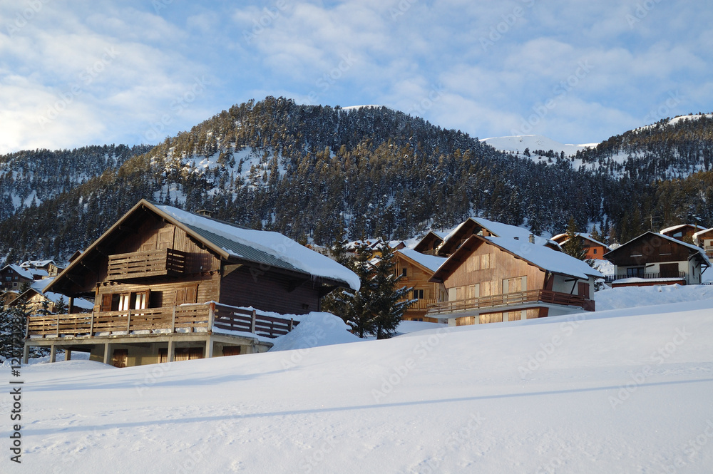 chalets face au soleil