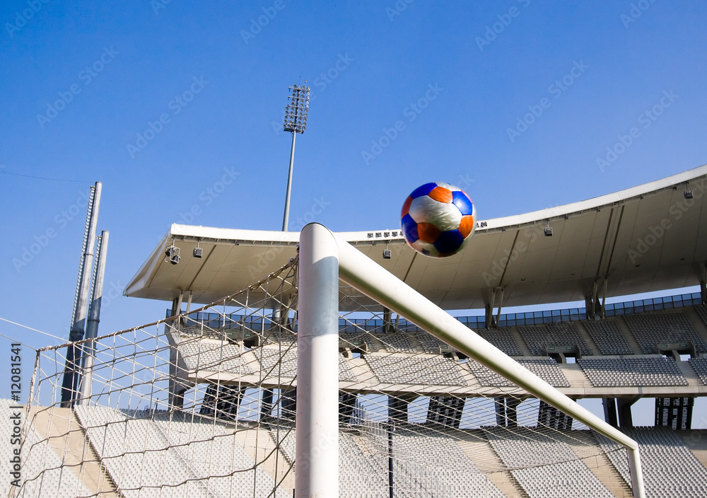 Obraz premium The Ball Heading The Goal and The Stadium
