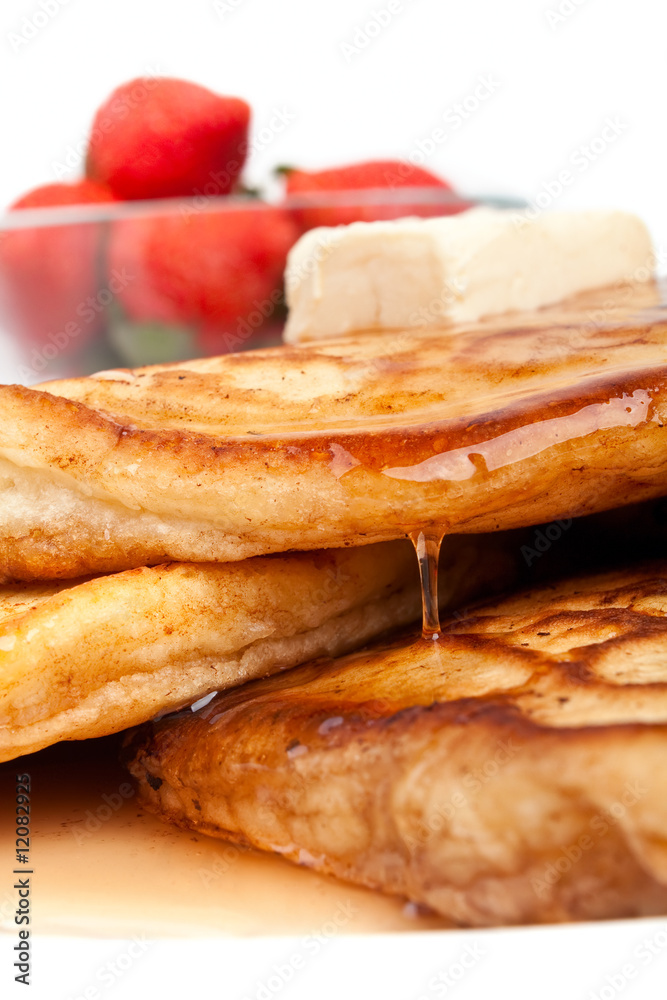 strawberries & pancakes with maple syrup and butter strawberries & pancakes with maple syrup and butter