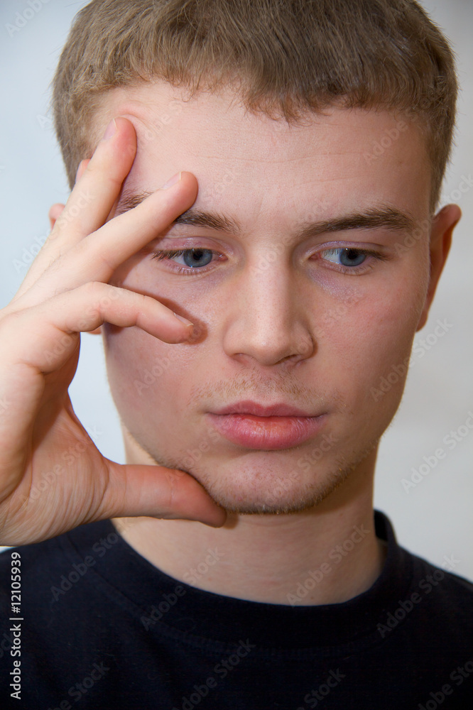 Fototapeta premium serious thinking man