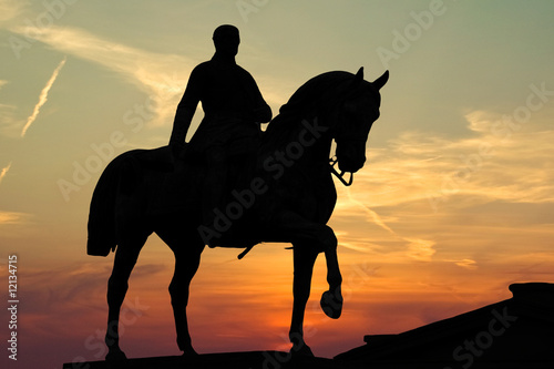 Statue Silhouette