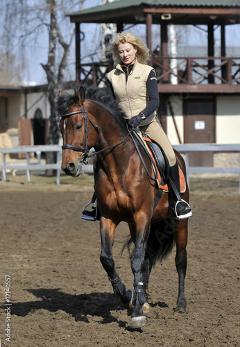 Equestrian sport: © dogist