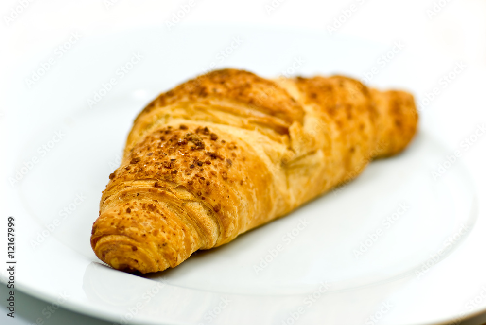 Croissant auf Weiß Croissant auf Weiß