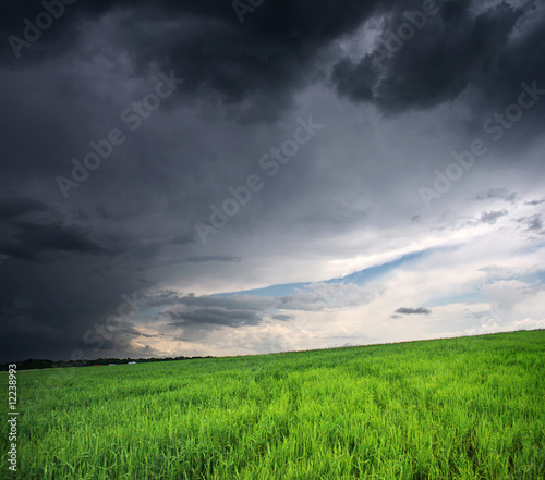 storm clouds © Leonid Tit