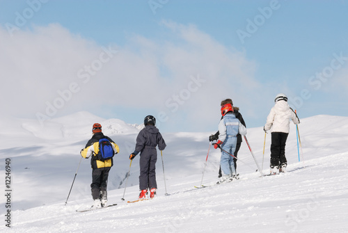groupe de skieurs