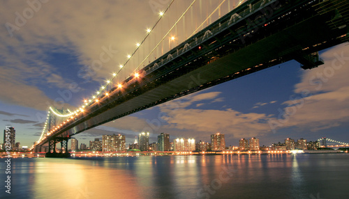 New York City- Manhattan Bridge © Mike Liu