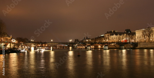 paris by night © Lotharingia