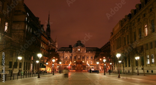 paris by night