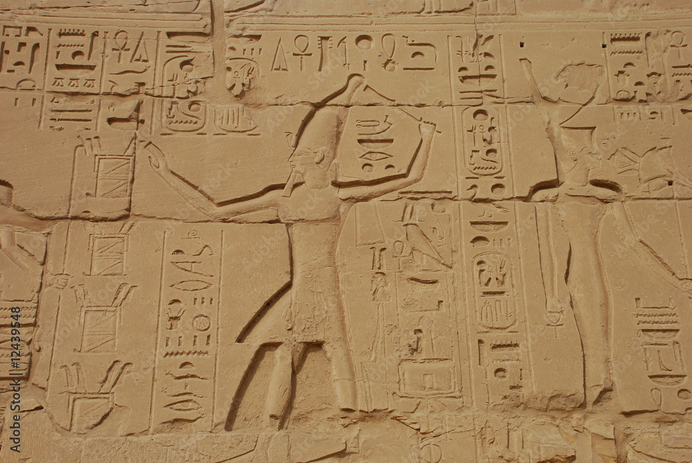 dessins et hiéroglyphes