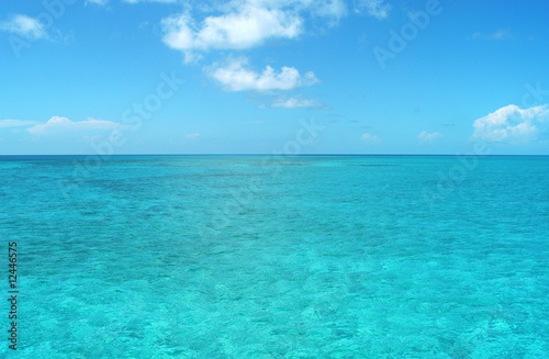 Lagon bleu  mer tropicale  Maldives
