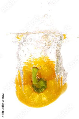 Fototapeta Naklejka Na Ścianę i Meble -  splashing paprika