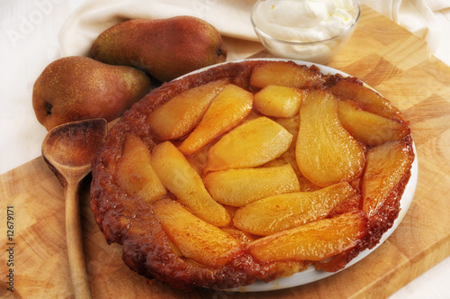 Karamellisierte Birnen Tarte photo