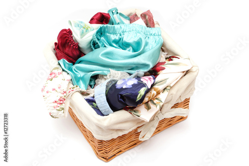 clothes-basket 3