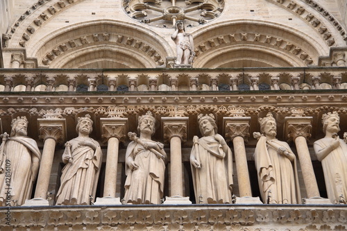 Façade du Notre Dame de Paris 4