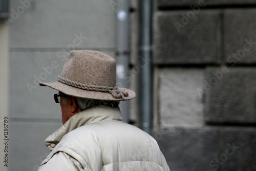 Anciano con sombrero