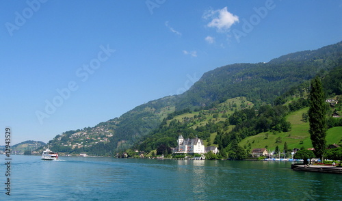 panorama sur le lac des 4 cantons