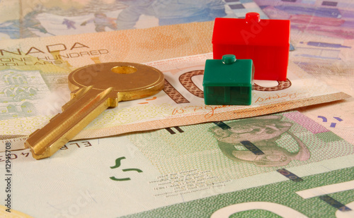 Key / Houses on Canadian Dollar
