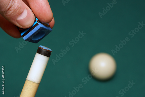 Photos Chalking the Cue-Stick