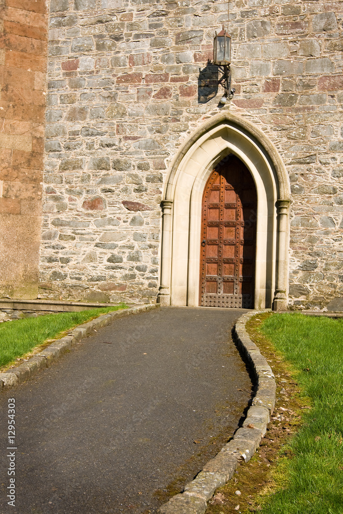 Fototapeta premium path to church door