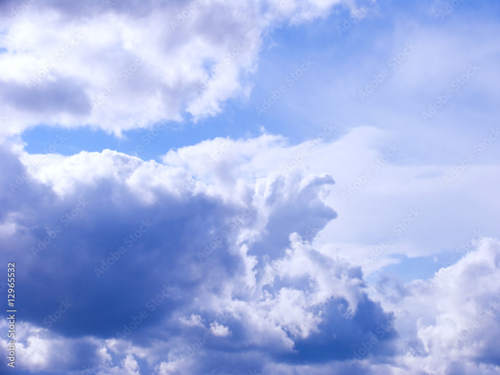 Obraz premium White clouds