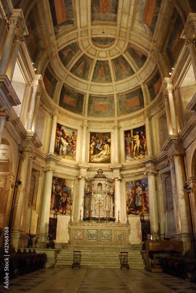 Fototapeta premium Hieronymites Monastery Chapel in Lisbon