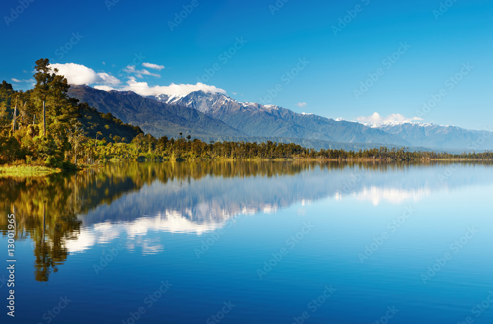 Beautiful lake, New Zealand